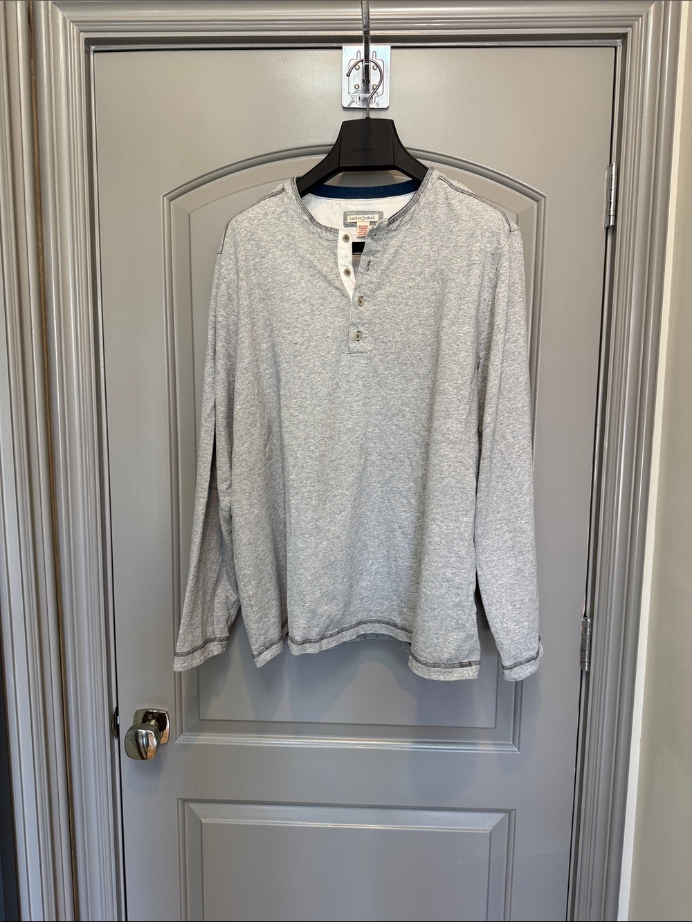 Carbon2Cobalt Light Gray Henley Long-Sleeve Henley Shirt - Men's Casual Top